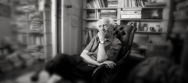texto-bauman-thumb-600x387-84110 Zygmunt Bauman é um sociólogo e filósofo polonês que se debruça sobre os problemas do capitalismo, ou melhor, sobre a face mais perversa e doentia do capitalismo insano e selvagem: a ideia de que somos aquilo que podemos comprar.