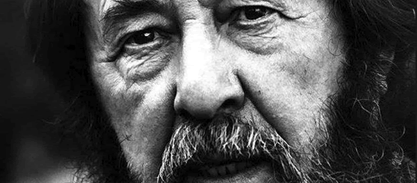 Solzhenitsyn Solzhenitsyn - sobre o sofrimento e o bem estar